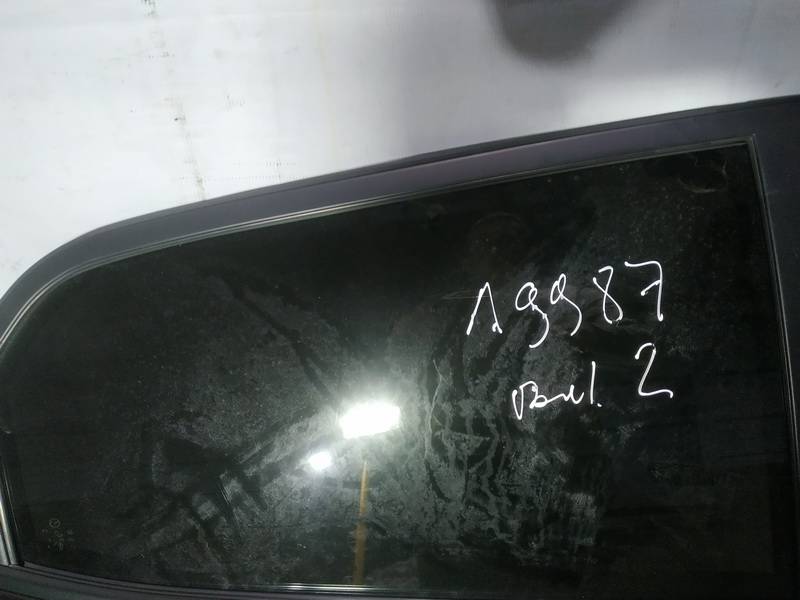 Mazda 2 2008 LUNA TRASERA DERECHA,
Luna de la puerta trasera - ABAJO A LA DERECHA