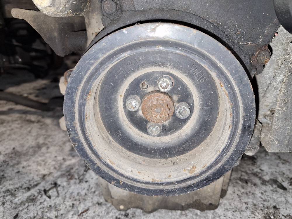 03G105243 Volkswagen Touran 2007 Koło zębate wału korbowego (tarcza - koło pasowe)