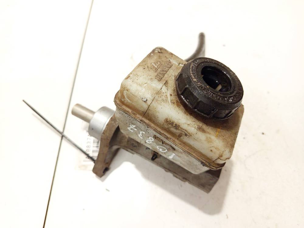 03350890461 Dacia Logan 2012 Galvenais bremžu cilindrs