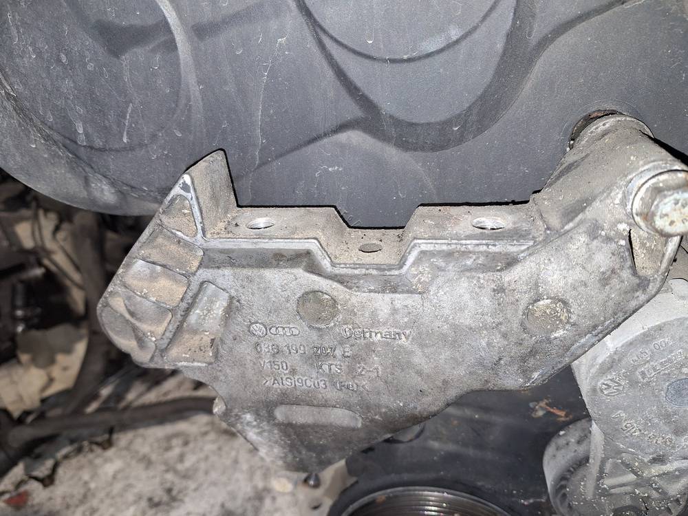 03G199207E Volkswagen Touran 2007 Wspornik silnika