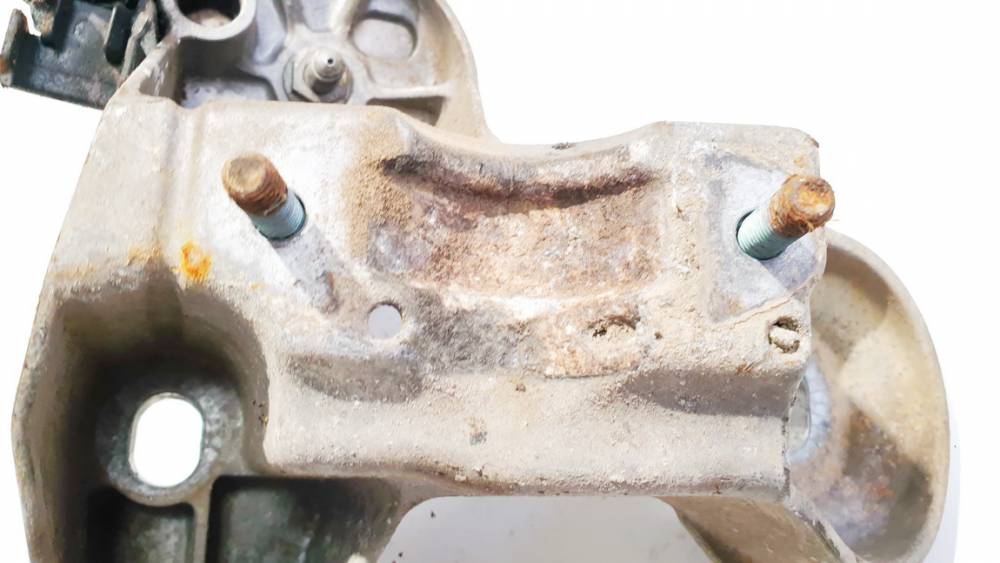 4B0199352B Volkswagen Passat 1998 Variklio kronsteinas ir Greiciu dezes kronsteinas - Thumbnail 4