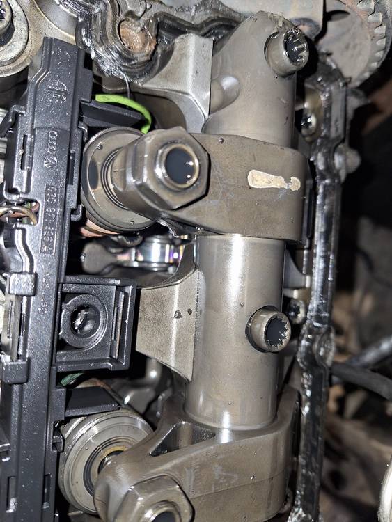 Volkswagen Touran 2007 Wtryskiwacz Paliwa