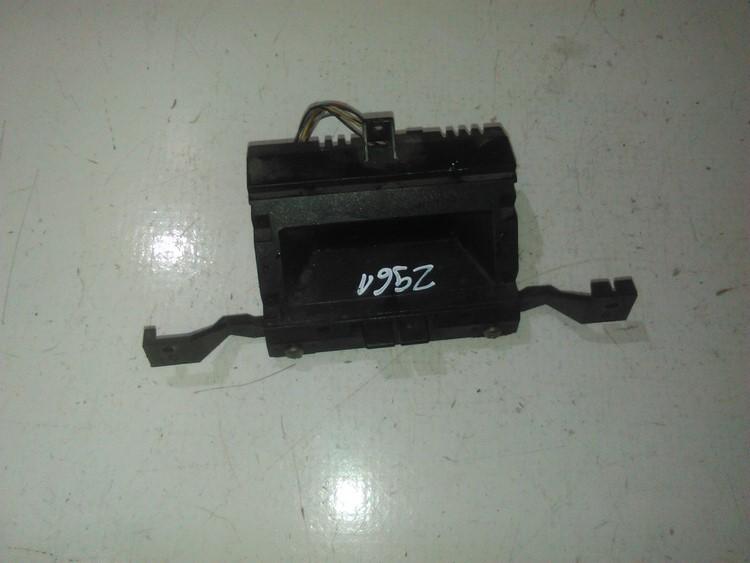 7700822081 Renault Laguna 1997 Dashboard Radio Display (Clock,Info Monitor,BORD COMPUTER)