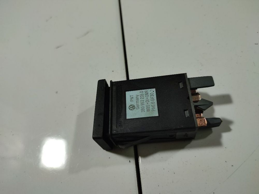 3B0953235D Volkswagen Passat 2005 Hazard switch - Thumbnail 3