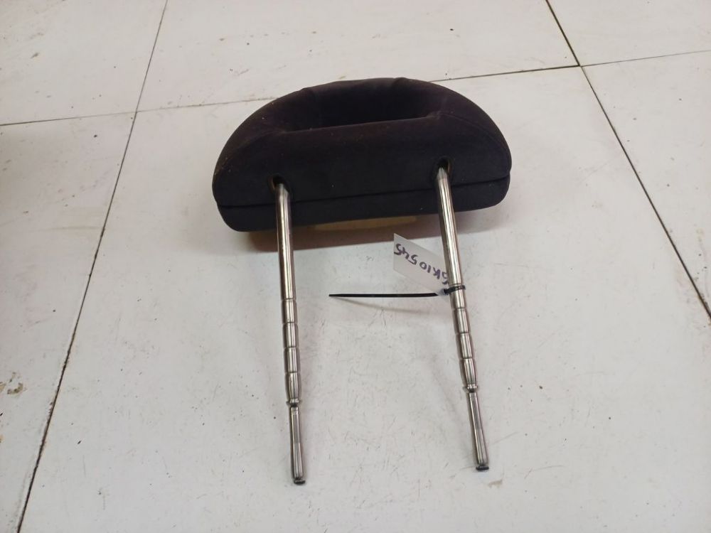 Volkswagen Bora 2003 Seat headrest - Thumbnail 2