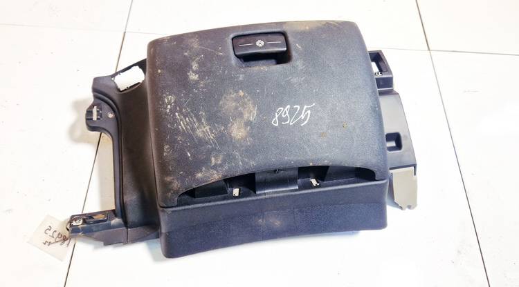 9654110677 Citroen C4 Picasso 2008 Mantu glabāšanas nodalījums