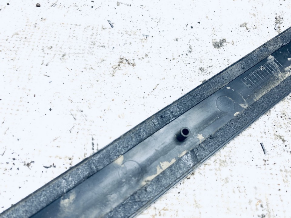 3B0853515 Volkswagen Passat 2004 Zewnętrzna listwa drzwi - PRZEDNIE LEWE - Thumbnail 3