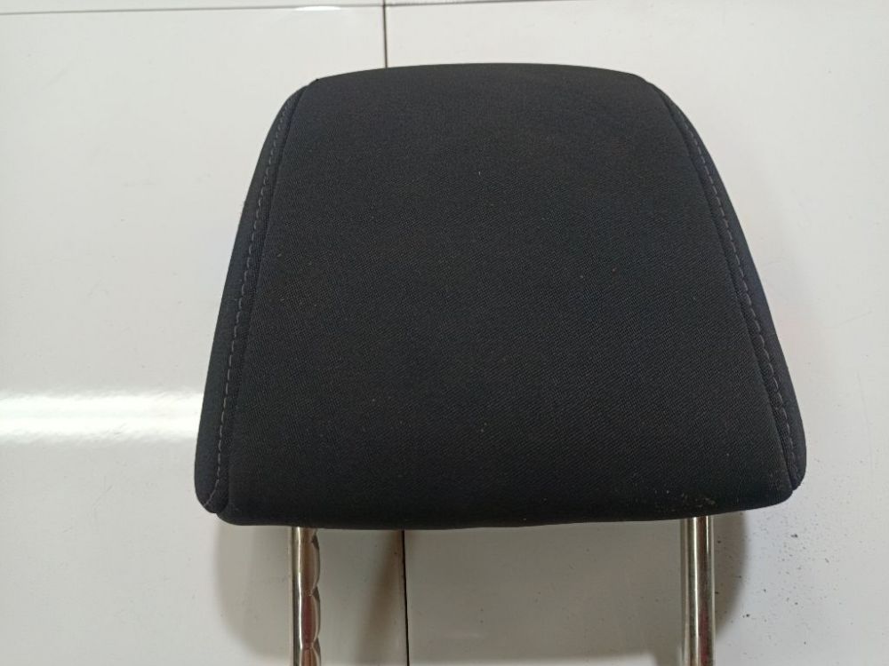 Mazda 6 2009 Seat headrest - Thumbnail 3