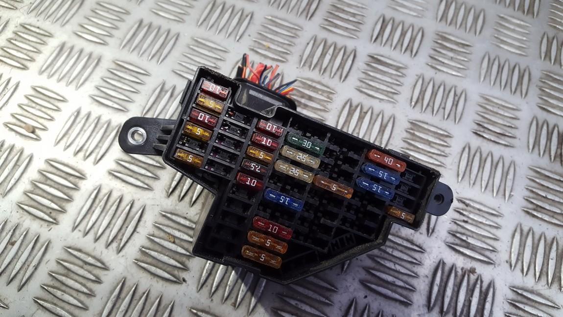 1K2941824 Volkswagen Golf 2004 Fuse box