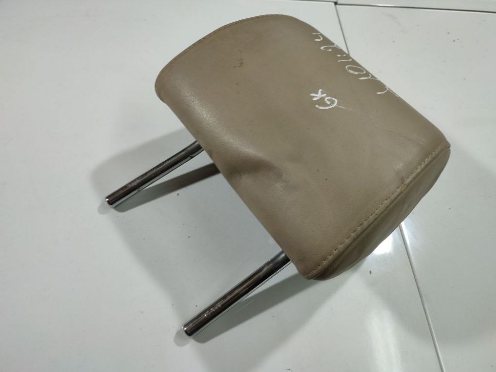 Audi A6 2006 Seat headrest