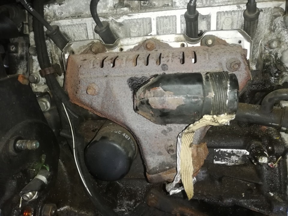 Renault Clio 1997 Krümmer Abgaskrümmer