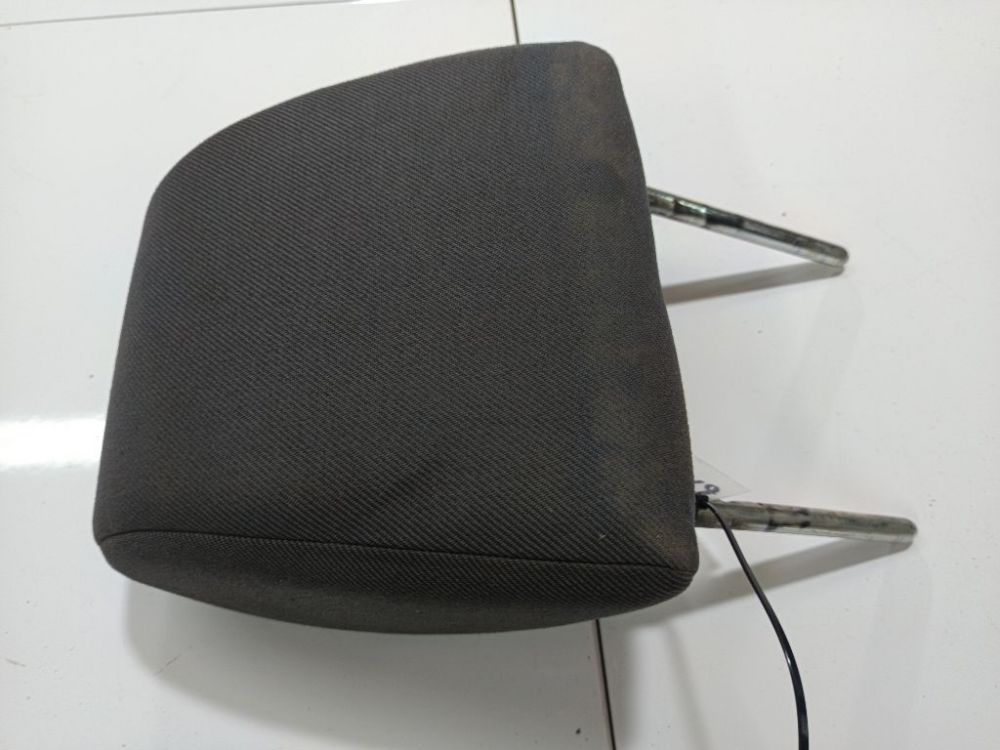 Ford Focus 2006 Seat headrest - Thumbnail 2