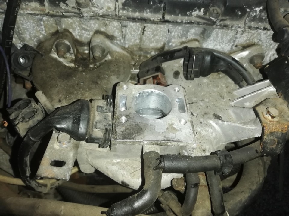 Renault Clio 1997 Collecteur DAdmission - Thumbnail 2