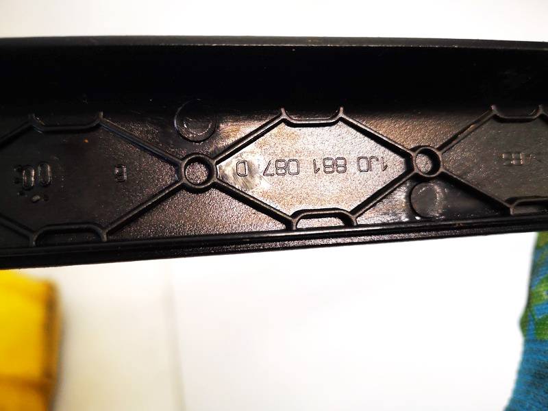 1J0881087D Volkswagen Golf 2001 Salono apdaila (plastmases) - Thumbnail 3