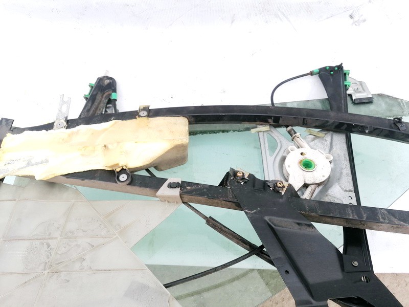 Audi A4 1999 Door winder mechanism (Window Regulator) - FRONT RIGHT