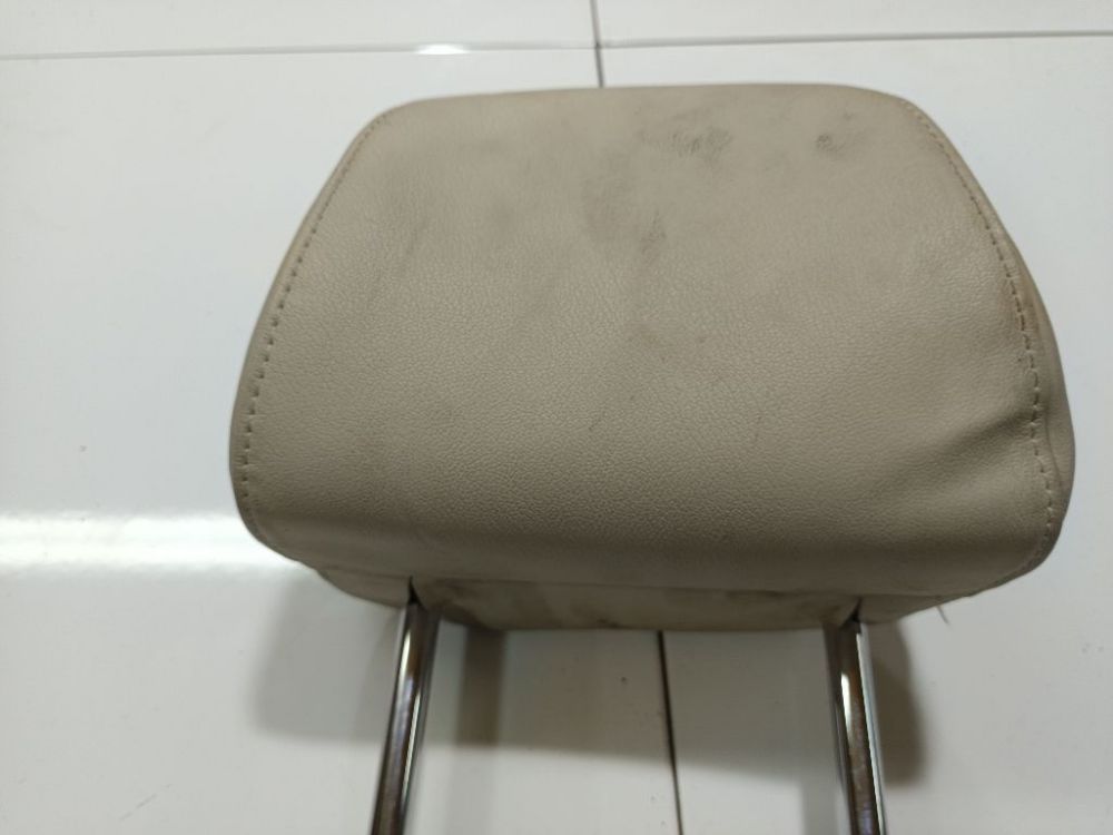 Skoda Superb 2010 Kopfstütze - Thumbnail 4