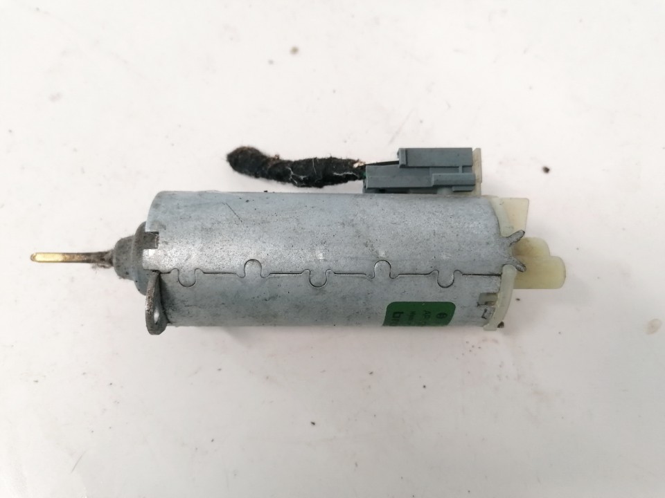 Volvo V70 2007 Sedynes varikliukas P.D. - Thumbnail 3