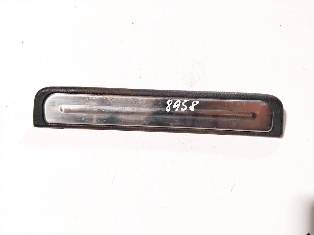 769B3AV710 Nissan Primera 2003 Iekšējā sliekšņa apdare - AIZMUGURE PA KREISI