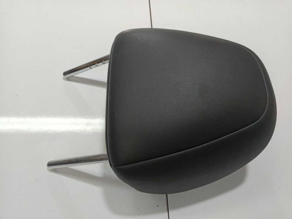 Honda Accord 2004 Seat headrest - Thumbnail 2