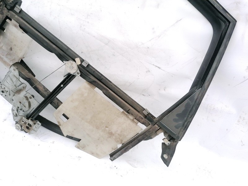 Audi A4 1999 Durvju rāmis - AIZMUGURE PA KREISI - Thumbnail 3