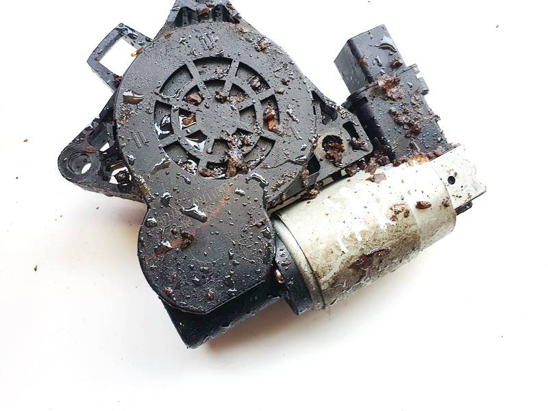 GJ6A5958X Mazda 3 2003 Duru lango pakelejo varikliukas P.K.