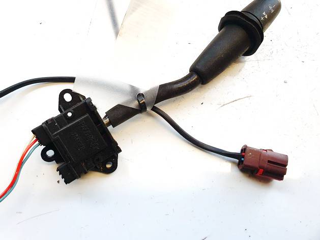 34435701 Peugeot 406 2004 Radio control switch (Switch radio Control)