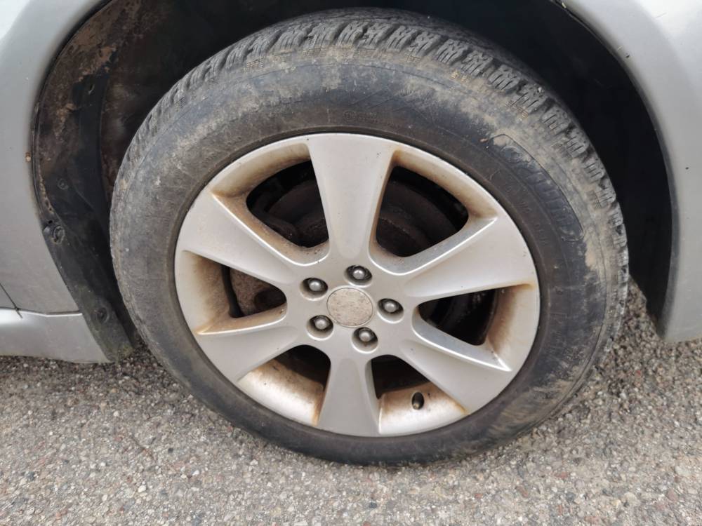 5X100 Subaru Legacy 2008 Liettuan renkaiden komplekti R16