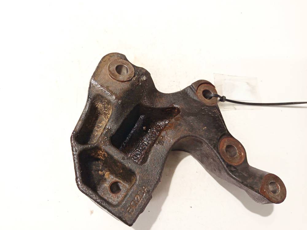 Volvo S40 2007 Engine Mount Bracket and Gearbox Mount Bracket - Thumbnail 2