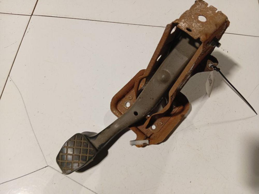 1K1721057AL Volkswagen Golf 2009 Pedal work, Brake pedal, Pedal bracket, Clutch pedal