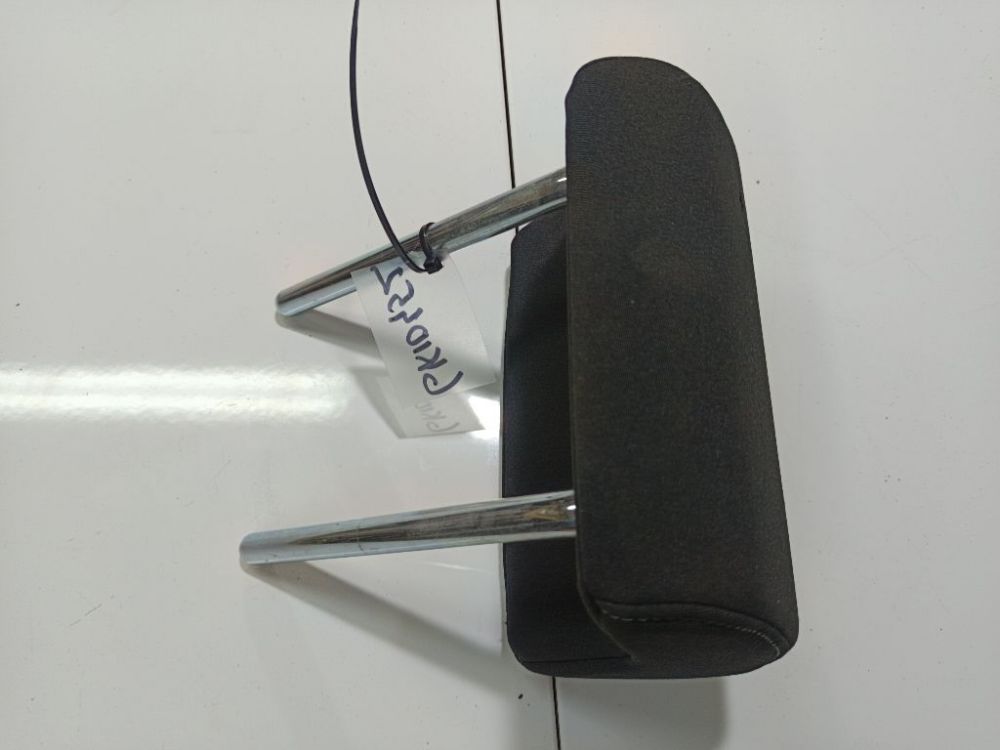 Toyota Avensis 2010 Seat headrest - Thumbnail 2