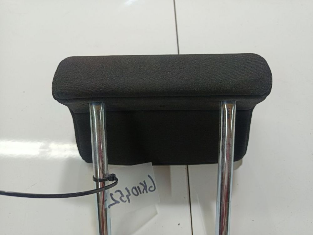 Toyota Avensis 2010 Seat headrest - Thumbnail 3
