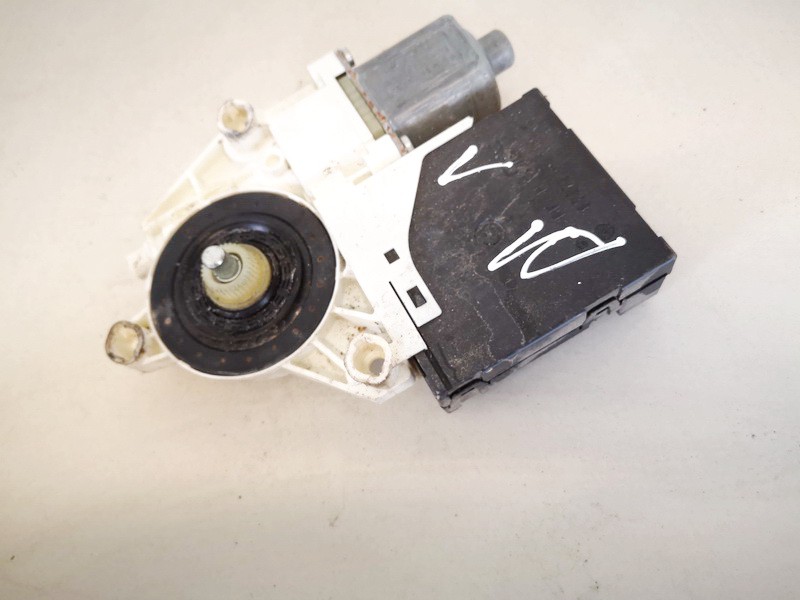 1K3837402AA Volkswagen Golf 2004 Window Motor - FRONT RIGHT - Thumbnail 3