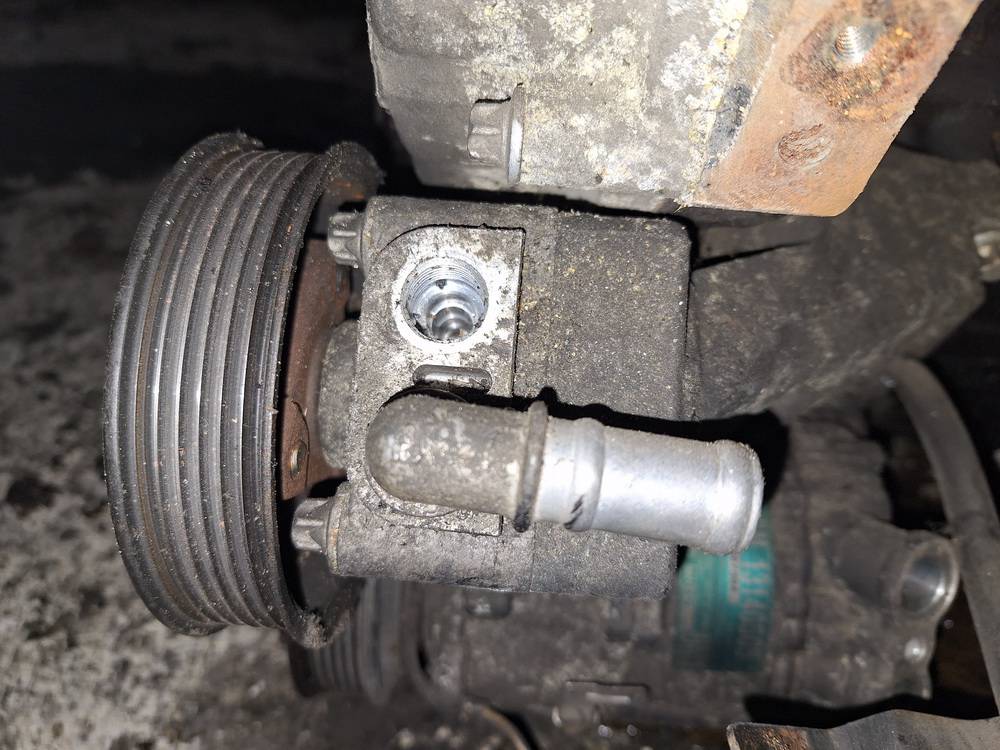 90528666 SAAB 9-3 2003 Vairo stiprintuvo siurblys