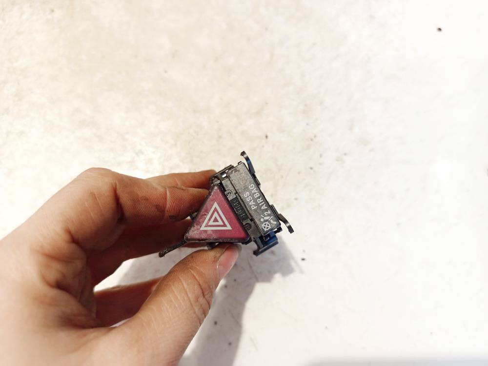 A1698203610 Mercedes-Benz A-CLASS 2010 Hazard switch - Thumbnail 2