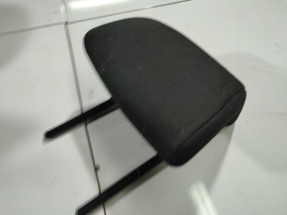 Peugeot 308 2008 Seat headrest