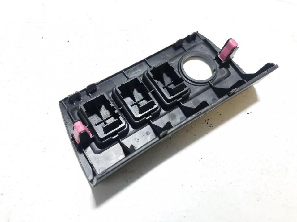 5544942010 Toyota RAV-4 2007 garniture intérieure - Thumbnail 2