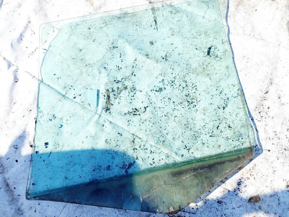 AS2 Volkswagen Bora 1999 Durvju stikls - AIZMUGURE PA LABI - Thumbnail 3