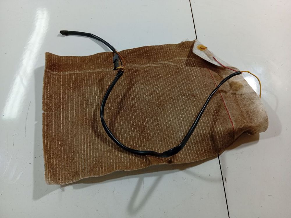 8537063J00 Suzuki Swift 2006 Element grzewczy fotela - Thumbnail 2