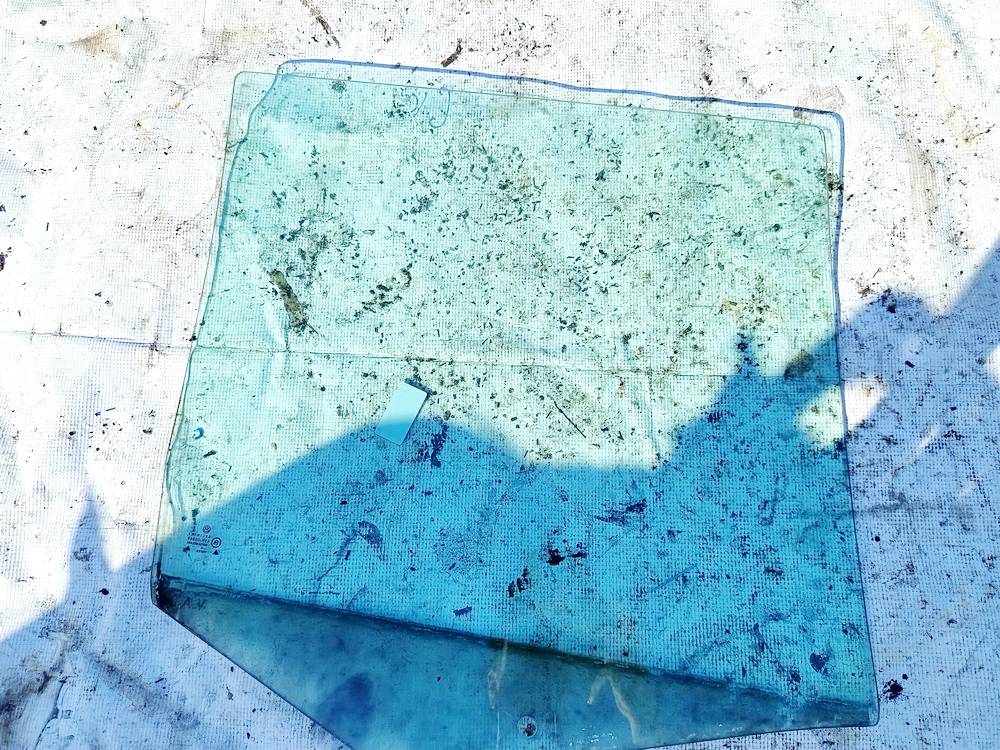 AS2 Volkswagen Bora 1999 Durvju stikls - AIZMUGURE PA KREISI - Thumbnail 3