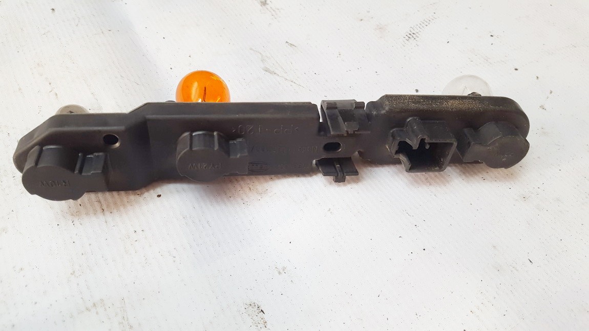 30622922 153852 used Tailight Bulb Holder (Lamp Carrier) Volvo S60 2002 2.4L ...