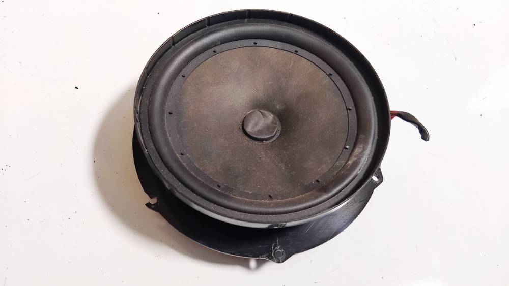 1K0035454P Volkswagen Jetta 2006 Garso kolonele