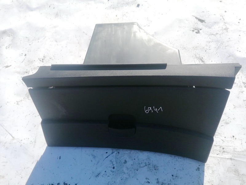 68520JD01A Nissan Qashqai 2008 Glove Box Assembly