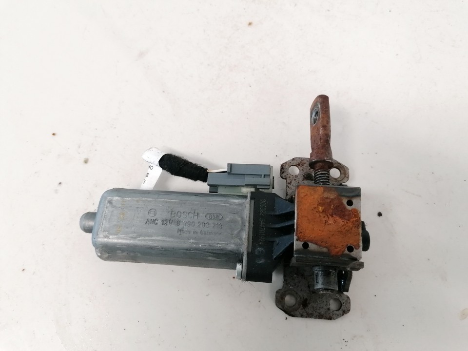 0390203219 Volvo XC 70 2007 Seat Motor Regulator - FRONT RIGHT - Thumbnail 3