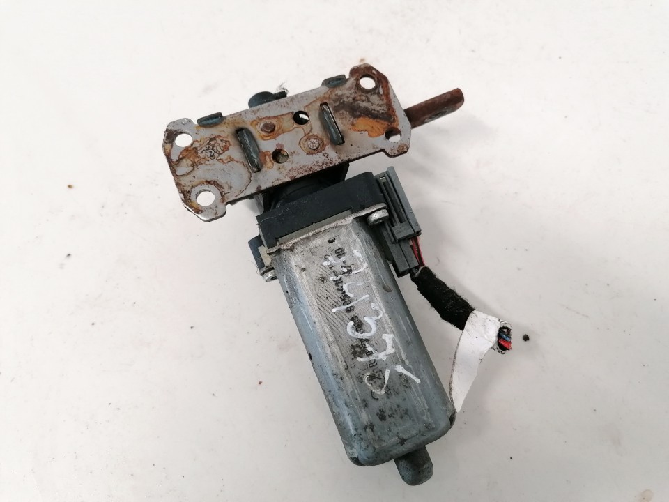 0390203219 Volvo XC 70 2007 Seat Motor Regulator - FRONT RIGHT - Thumbnail 2