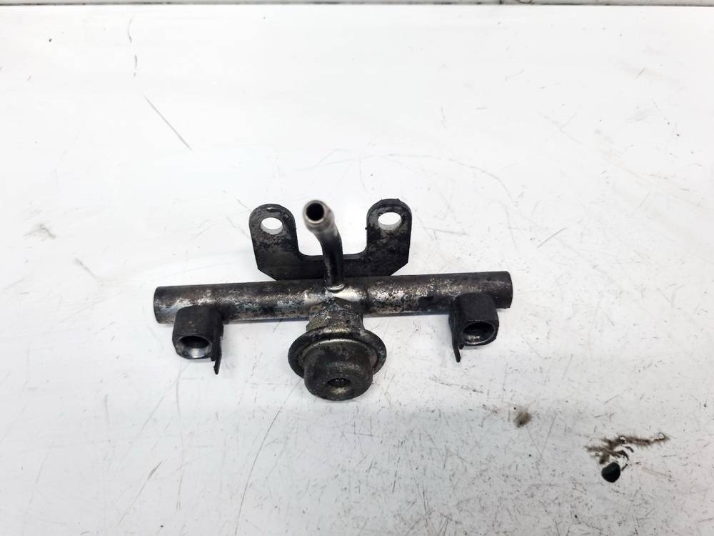 Subaru Forester 2010 Fuel injector rail (injectors)(Fuel distributor)