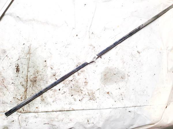 Skoda Superb 2012 Glass Trim Molding-weatherstripping - FRONT LEFT