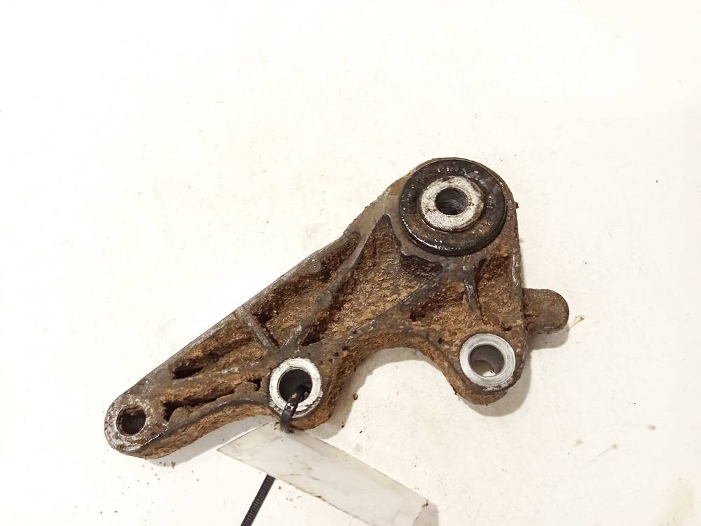 Volvo S40 2007 Engine Mount Bracket and Gearbox Mount Bracket - Thumbnail 2