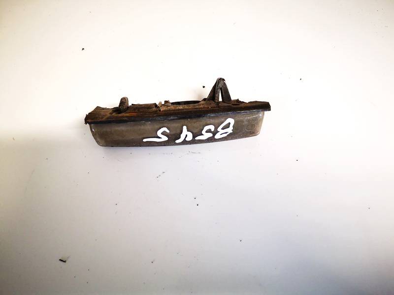 Toyota Avensis Verso 2003 Oświetlenie tablicy rejestracyjnej - TYLNE