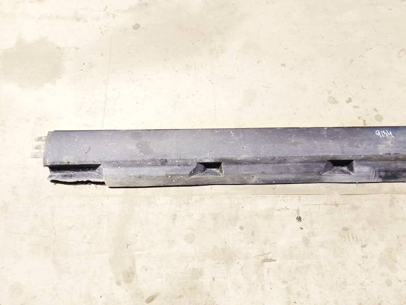 Volkswagen Passat 2006 pare-boue latéral gauche - Thumbnail 2