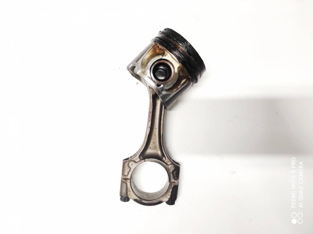 Toyota Avensis Verso 2002 PISTON and arnaque-Bielle - Thumbnail 3